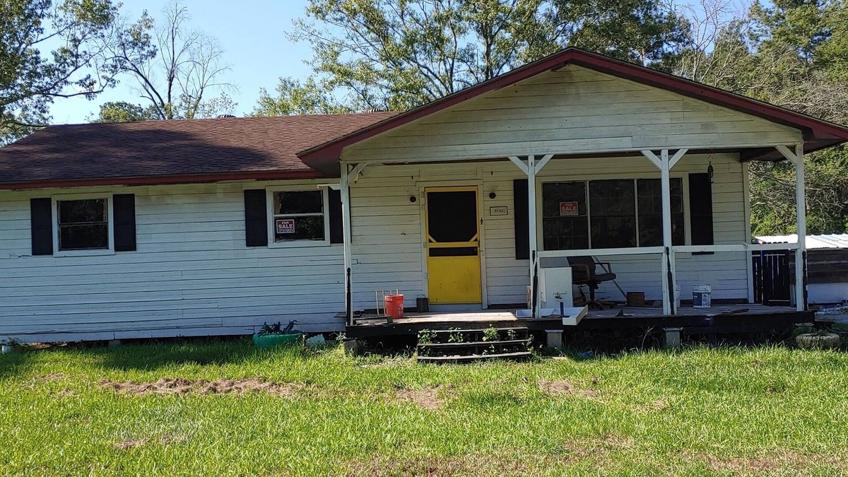 Deweyville House | Texas Tranquility: Your Ideal Orange Rental Homes!