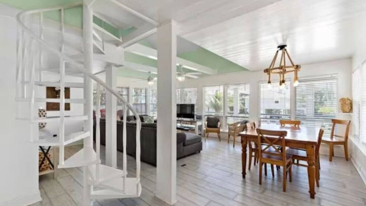 Pirates Beach House | Texas vacation home with huge yard and pool, close to beach