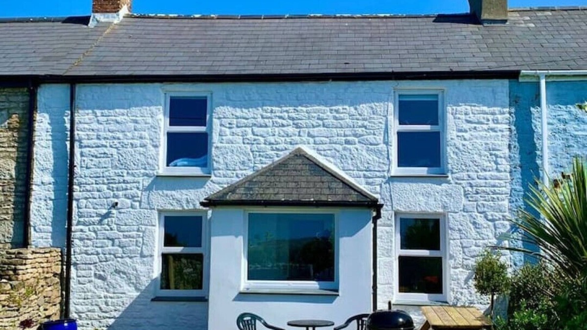 St Just Cottage | Teylú - a cosy Cornish cottage