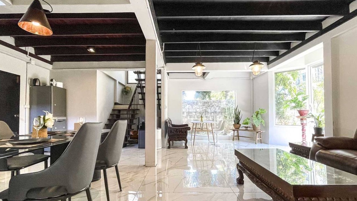 Su Thep House | Bohemian Artist Home near University & Nimman