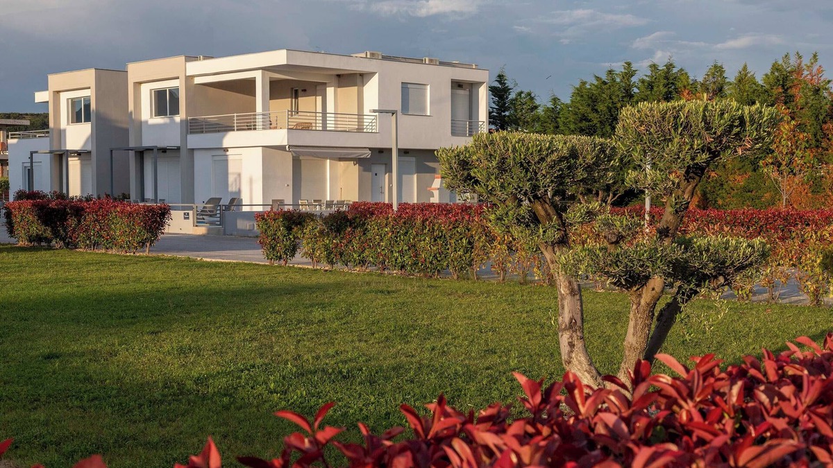 Paralia Ofryniou Apartment | Thalassa-One Bedroom Apartment with Side Sea View