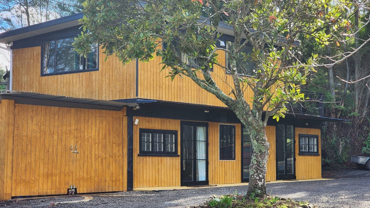 Thames House | Thames River Valley Studio Retreat 1