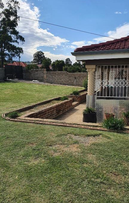 Okhahlamba House | Thanda
