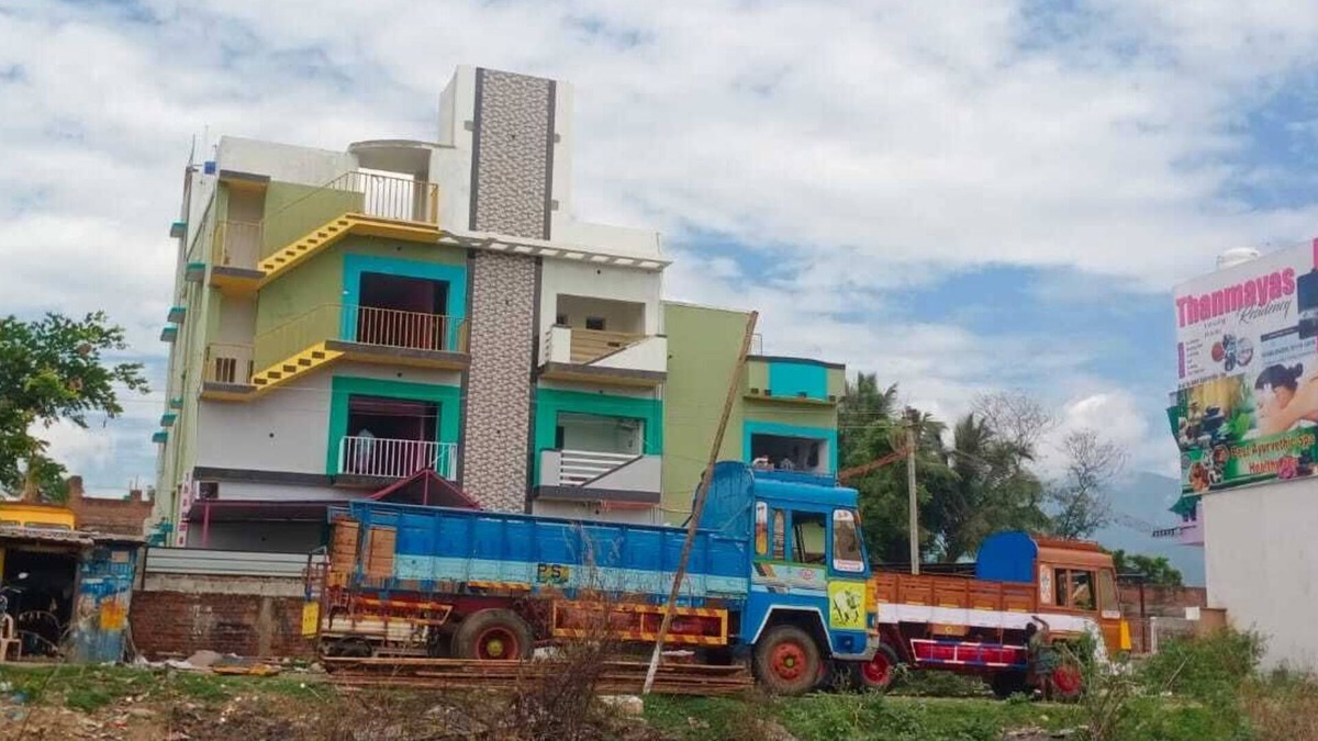 Periyakulam Hotel | THANMAYAS RESIDENCY