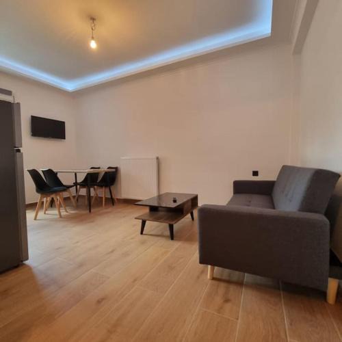 Ptolemaida Apartment | Thanos Apartment