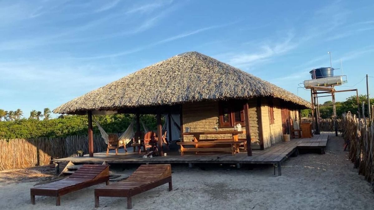 Atins House | Thatched Cottage High Standard In Maranhenses Sheets