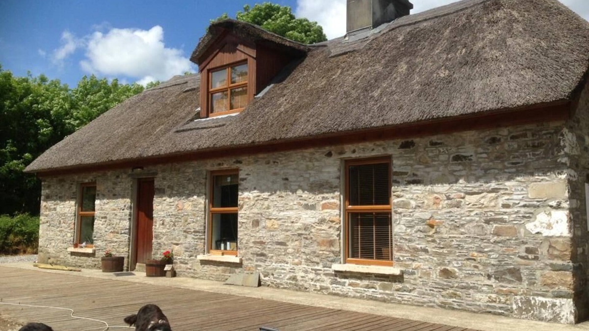 Shanavooneen House | Thatched Cottage Stud along the Wild Atlantic Way