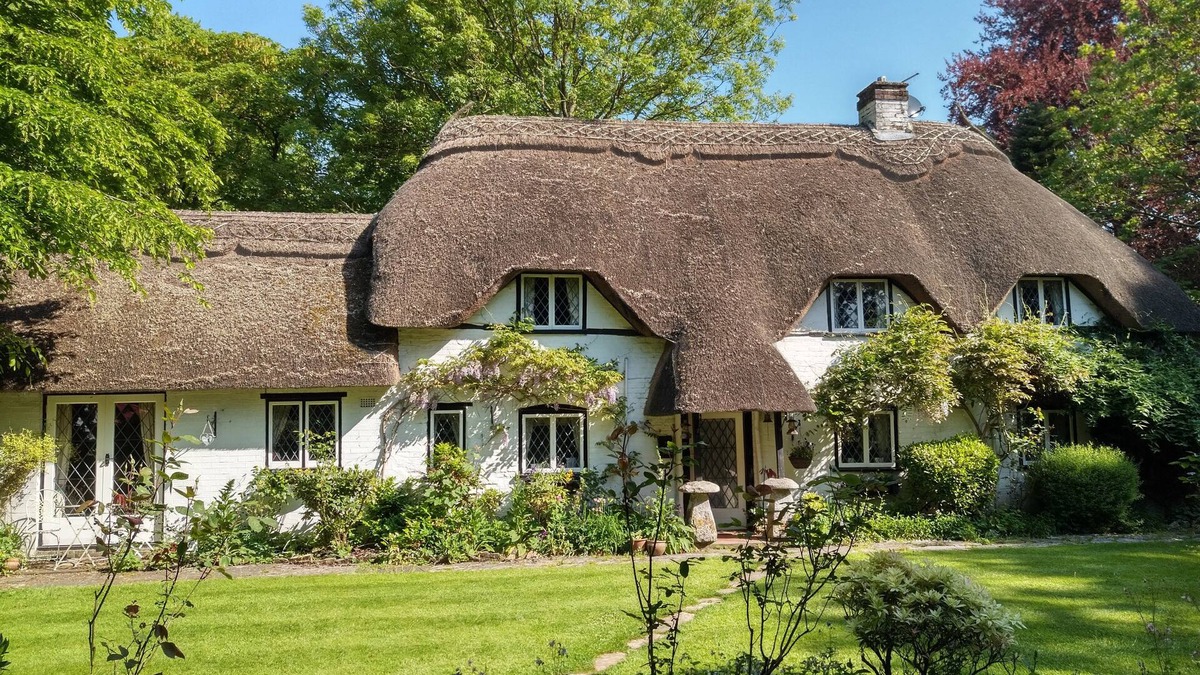 New Forest District Bed & Breakfast | Thatched Eaves
