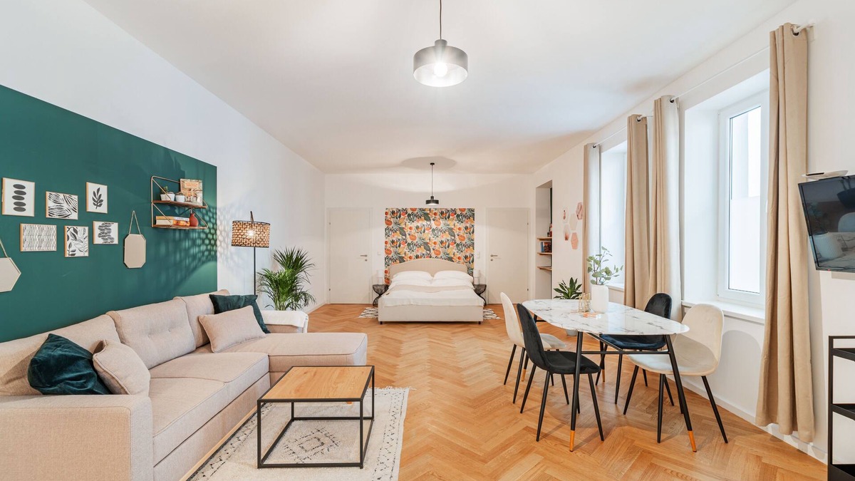 Rudolfsheim-Funfhaus Apartment | The 15s Apartments