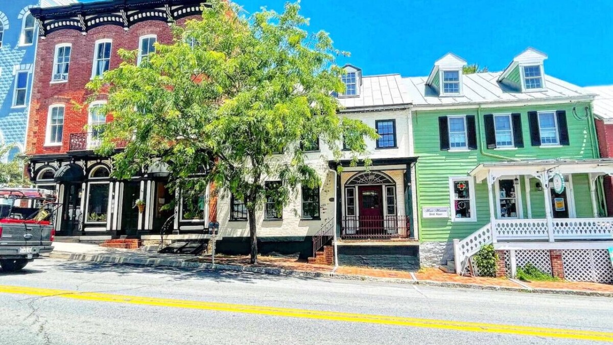 Shepherdstown Apartment | The 1763 House - Stay in Downtown Shepherdstown