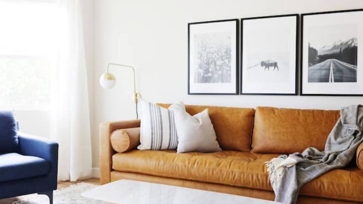 Cheyenne House | The 1917 Renovated Downtown Bungalow with Private Fenced Yard