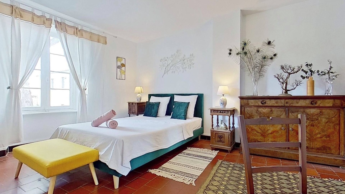 Luc-sur-Orbieu Bed & Breakfast | THE 2 FUNNY BIRDS