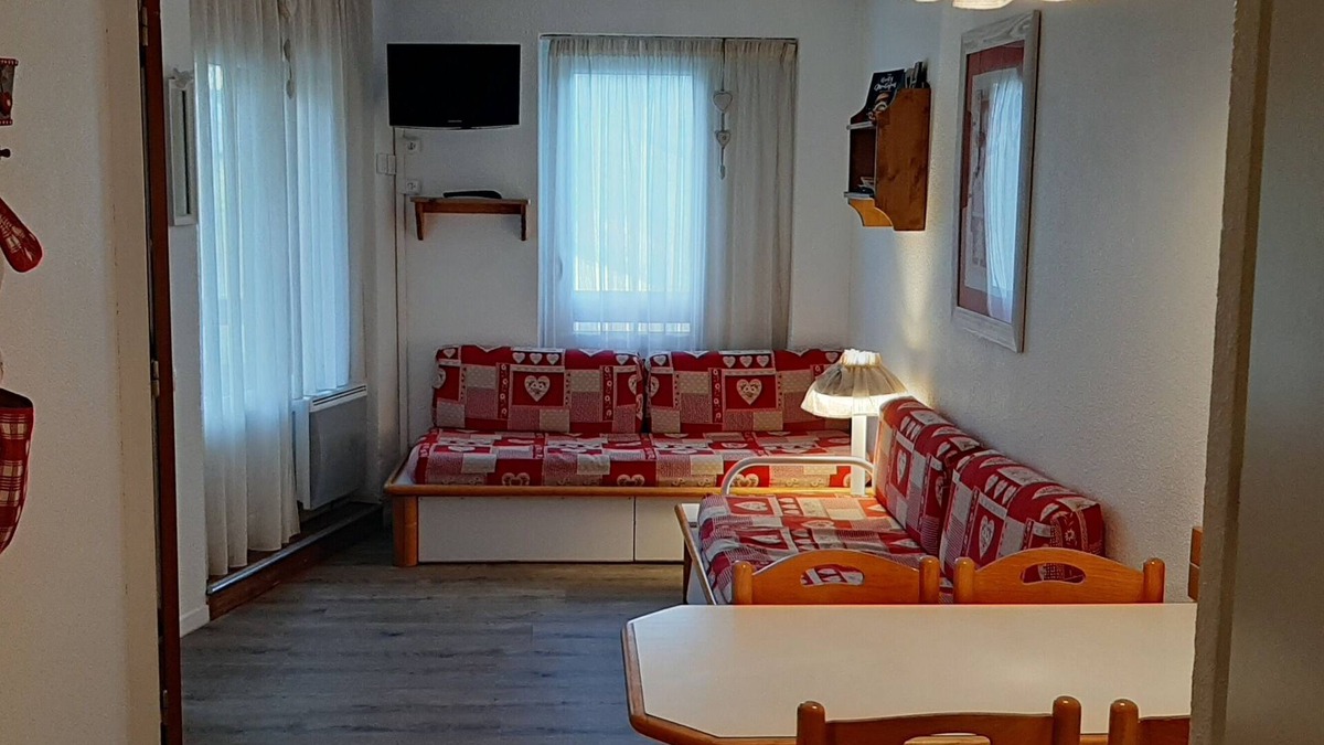 Reberty Apartment | The 3 valleys - Les Menuires - Reberty 2000 - 4/5 pers -Skis on the feet