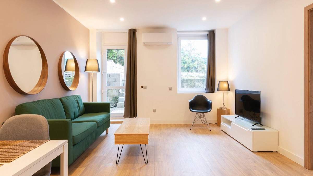Jarny Apartment | The 4* "Emerald Green" apartment