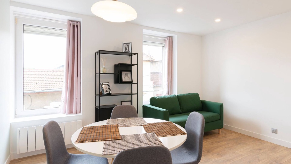 Jarny Apartment | The 4* Rose dragée apartment