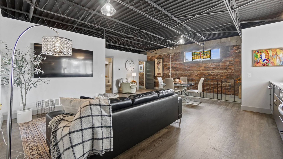 Fort Wayne House | The 418. An 1866 Build with Modern Comforts