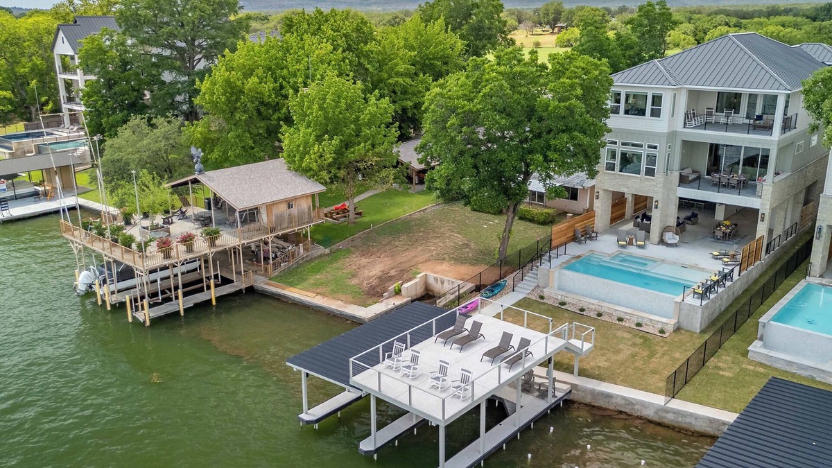 Kingsland House | The 563 Villa | Concierge Services
