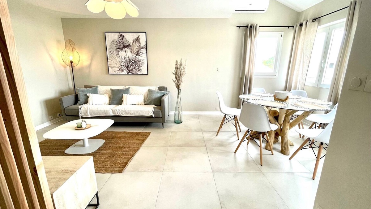 Pointe-a-Pitre Apartment | The "61" MARINA ROOFTOP Superb Marina view/equipped with a WATER TANK