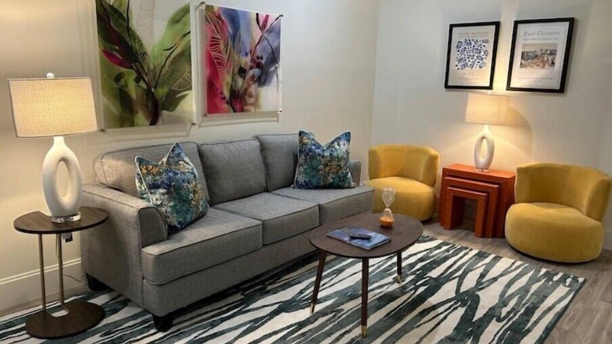 Downtown Jackson Apartment | The 610 Flats: Picasso’s Place #26