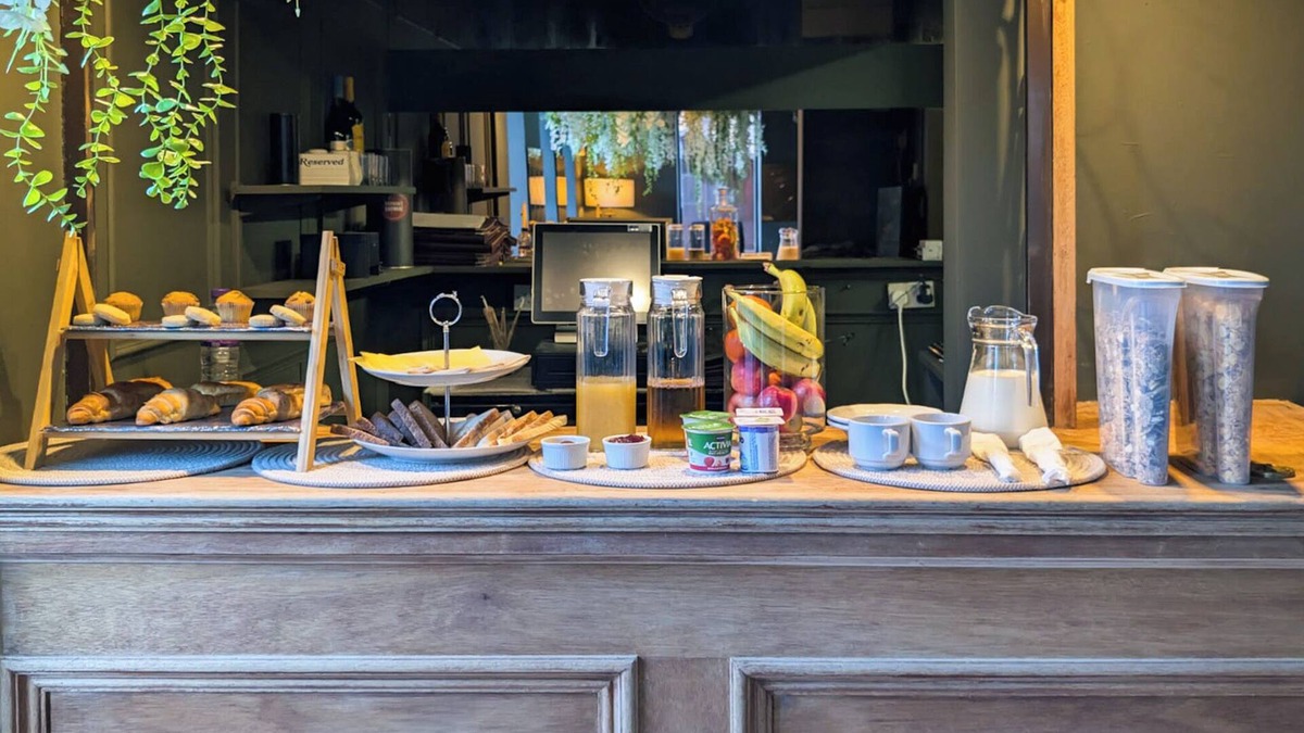 Gilmerton Hotel | The Abbey Residence