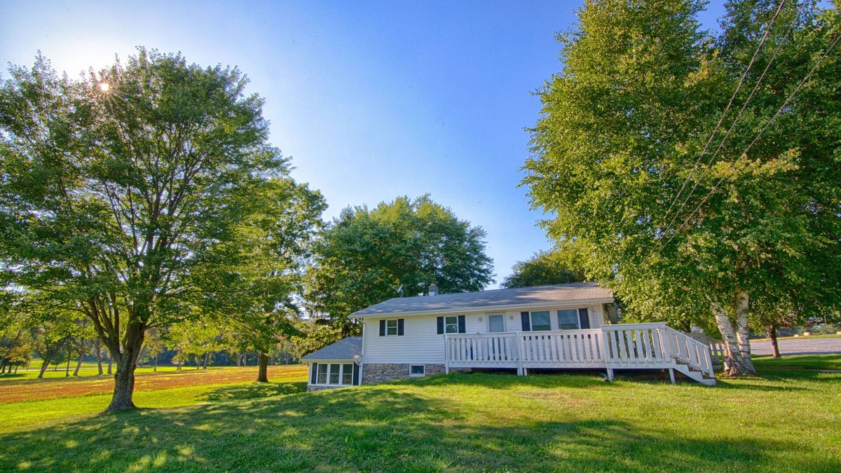 Rocky Ridge House | The Adams House (or for retreats book the whole Caboose Farm compound)