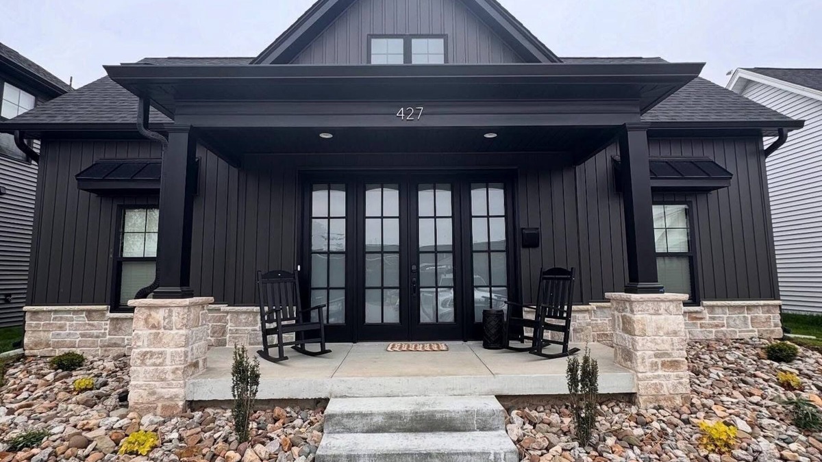 Jeffersonville House | The Adelyn, where comfort meets convenience
