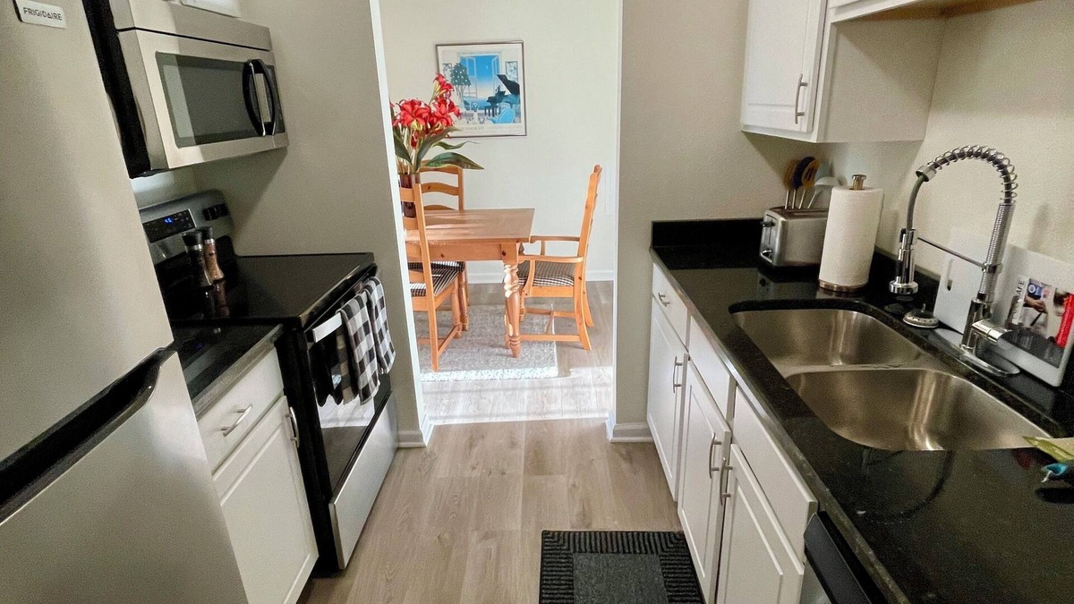 Janesville Apartment | The Alex Janesville | (1616)