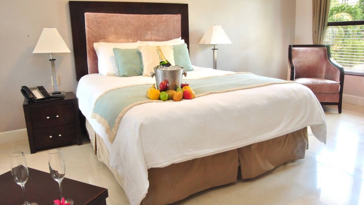 West End Apartment | The Alexander - #201 2 Bedroom Suite
