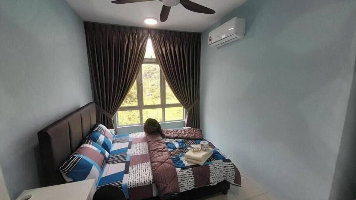 Kampung Tembok Apartment | The Anderson Condo with NETFLIX & astro