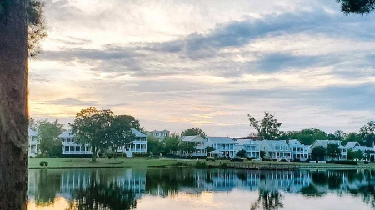 Mount Meigs House | The Anne-Claire At The Waters By Villa Real Escapes