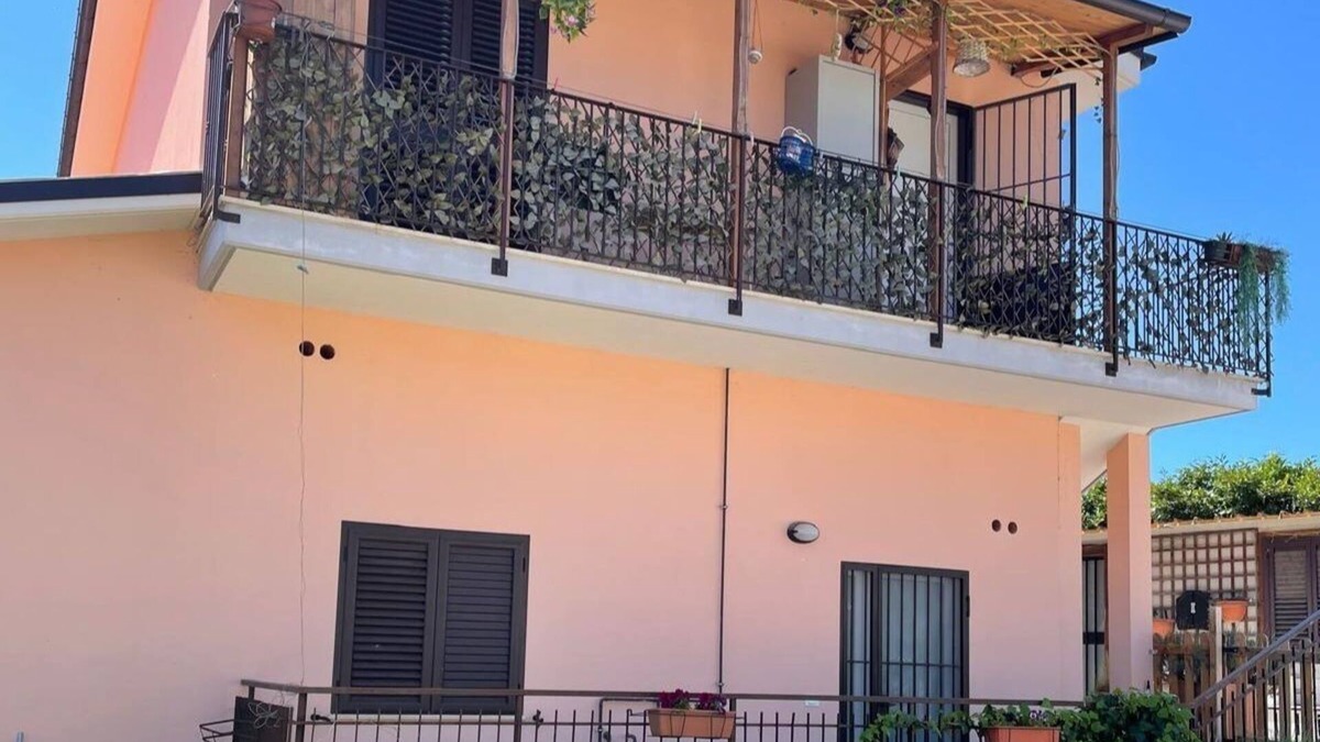 Coppito Apartment | The apartment near the university