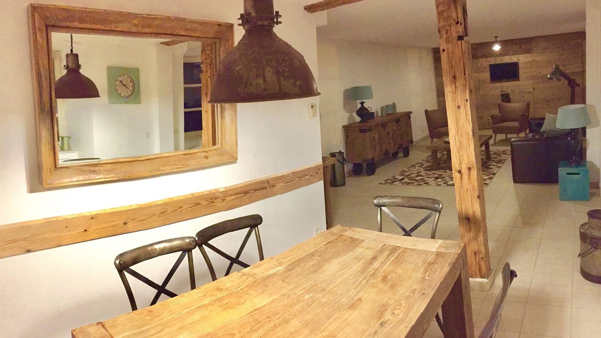 Turckheim Apartment | THE APARTMENT 'OF WINE - Interior Court