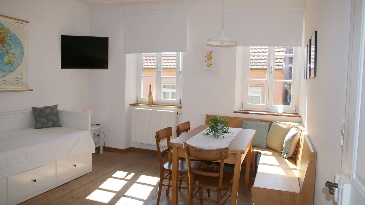 Marktbreit Apartment | The apartment "THREE" in the former inn "To hell" in Marktbreit