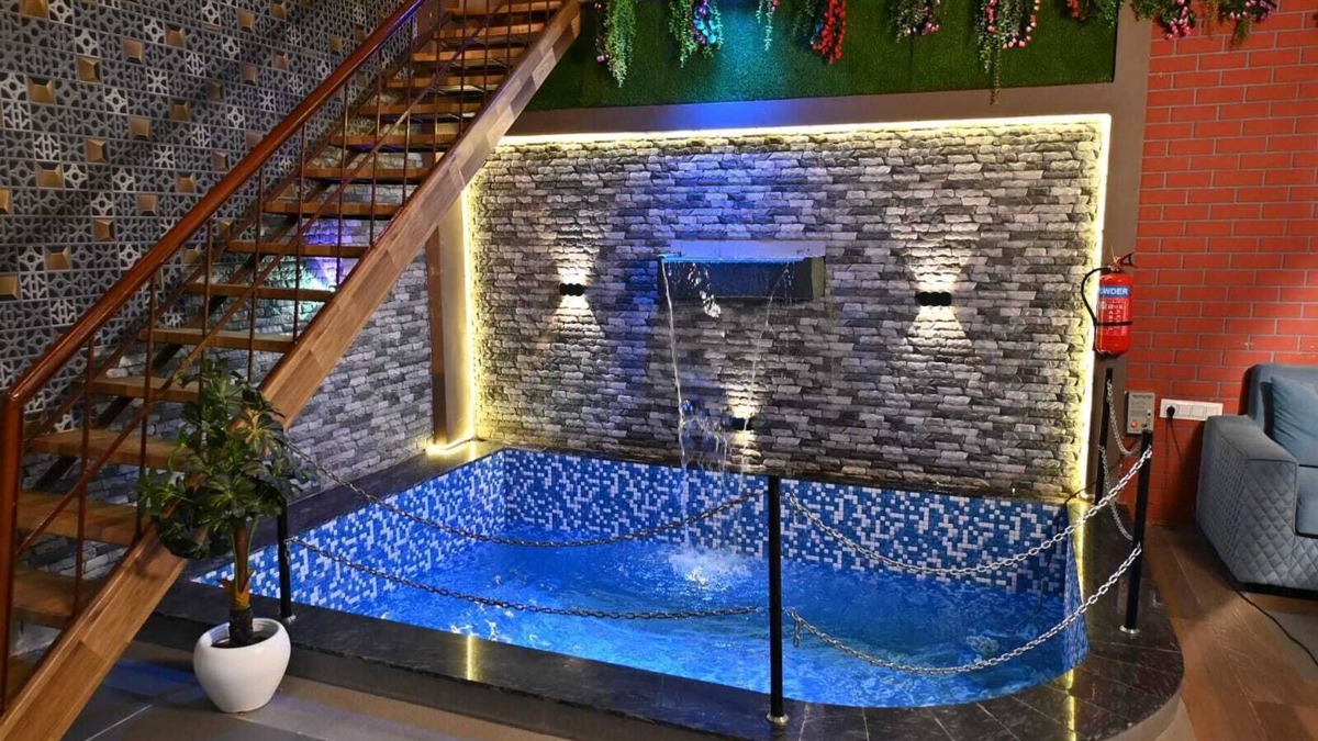 Indore Hotel | The Apple Tree Hotel