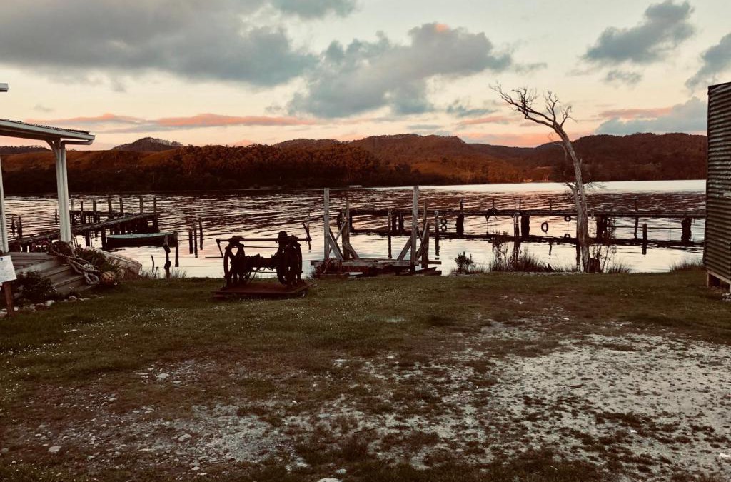 Strahan Bed & Breakfast | The Artists Cottage - absolute waterfront
