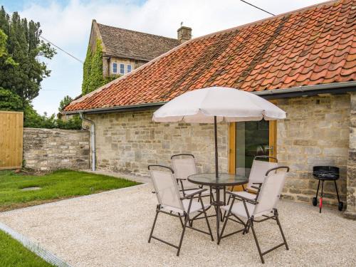 Trowbridge House | The Ash - Arnolds Hill