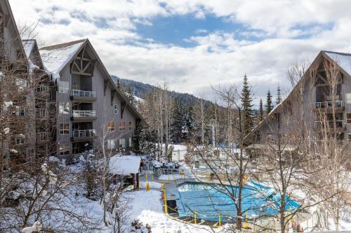 Upper Village Apartment | The Aspens by Whiski Jack
