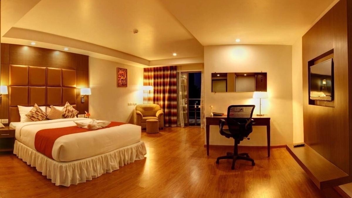 Mysore Hotel | The Atrium Boutique hotel with 1 bedroom and AC, WiFi in charming Mysore