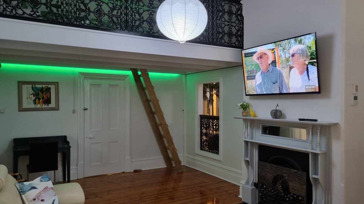 Port Pirie South House | The Atrium - Classic Villa with up to 6 Bedrooms