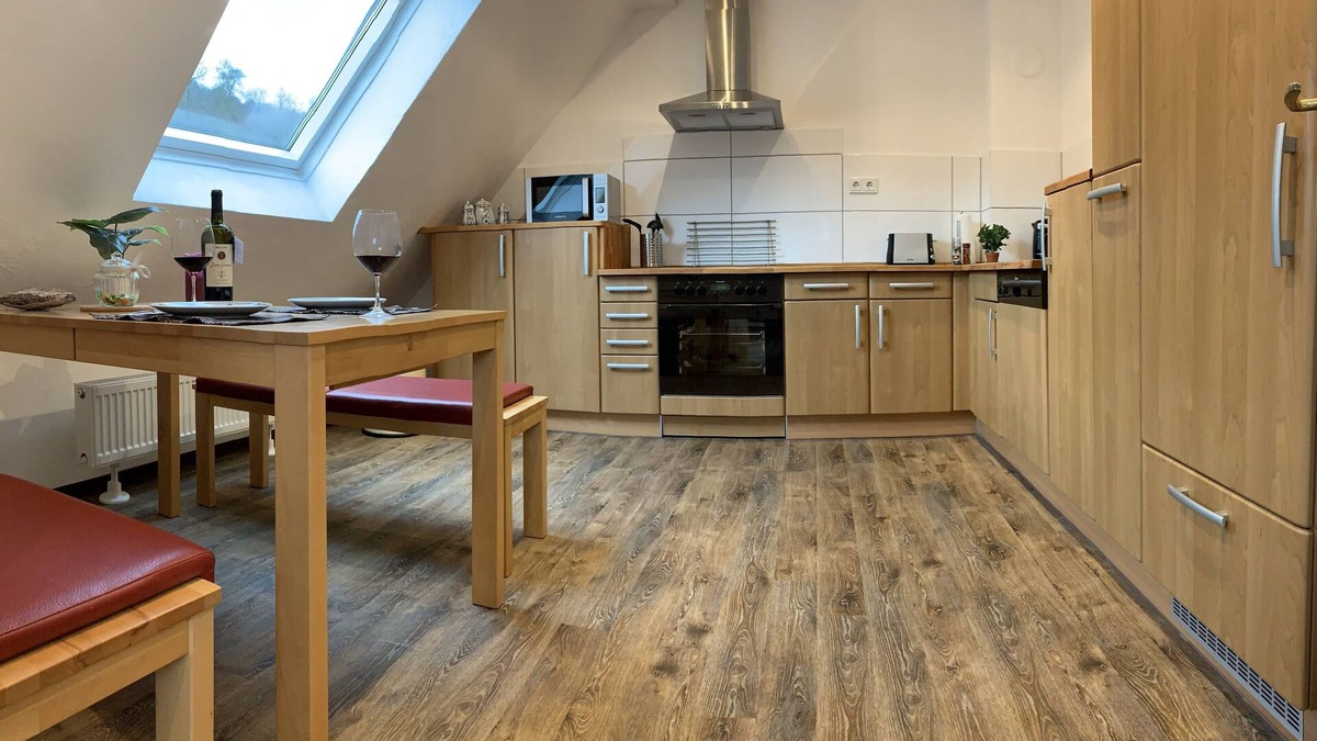 Scheidt Apartment | "THE attic!" Free parking, PRIME included