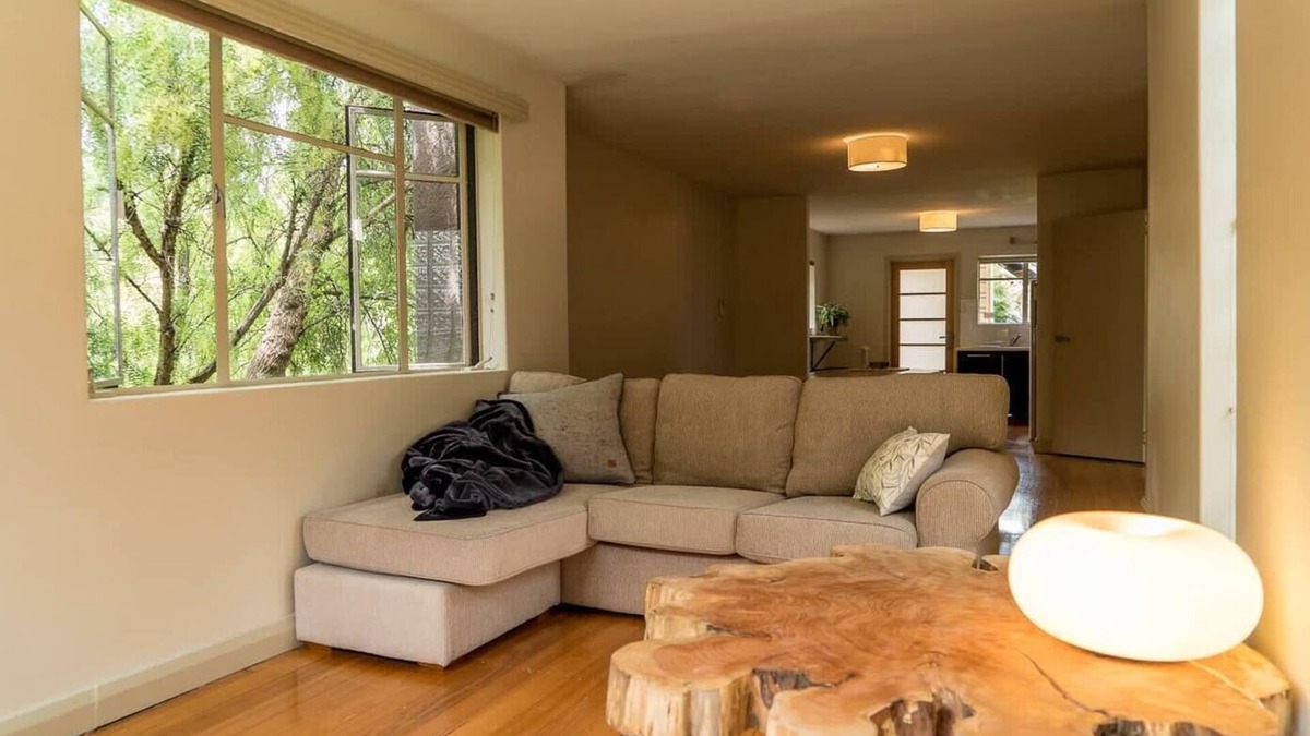Lenah Valley Apartment | The Augusta Minutes to Vibrant North Hobart