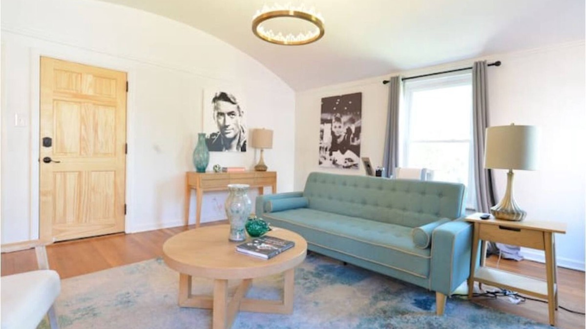 Grandview Heights Apartment | The Avenue Hot Tub Patio King Bed Pet Friendly Fast WiFi Gem of Grandview