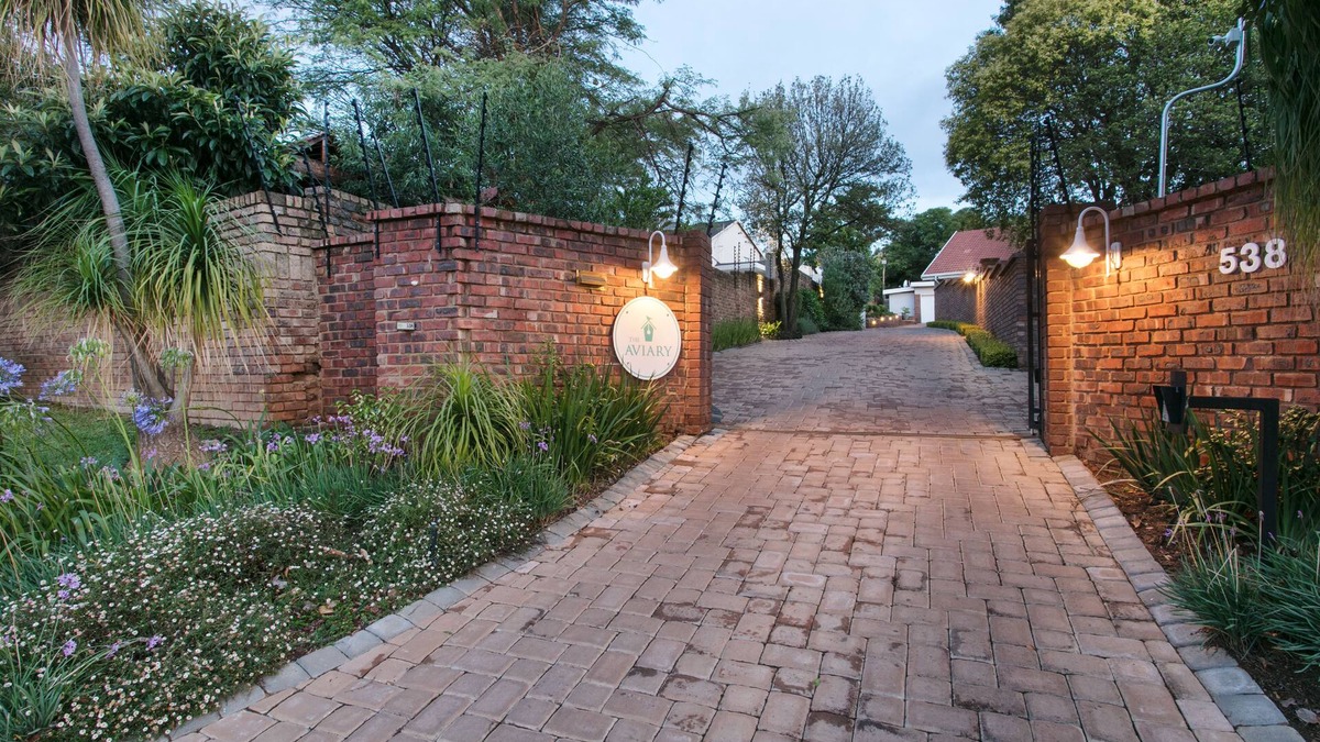 Waterkloof Glen House | The Aviary