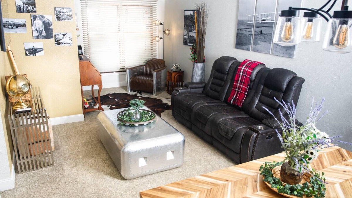 Defiance Apartment | The Aviator's Lounge