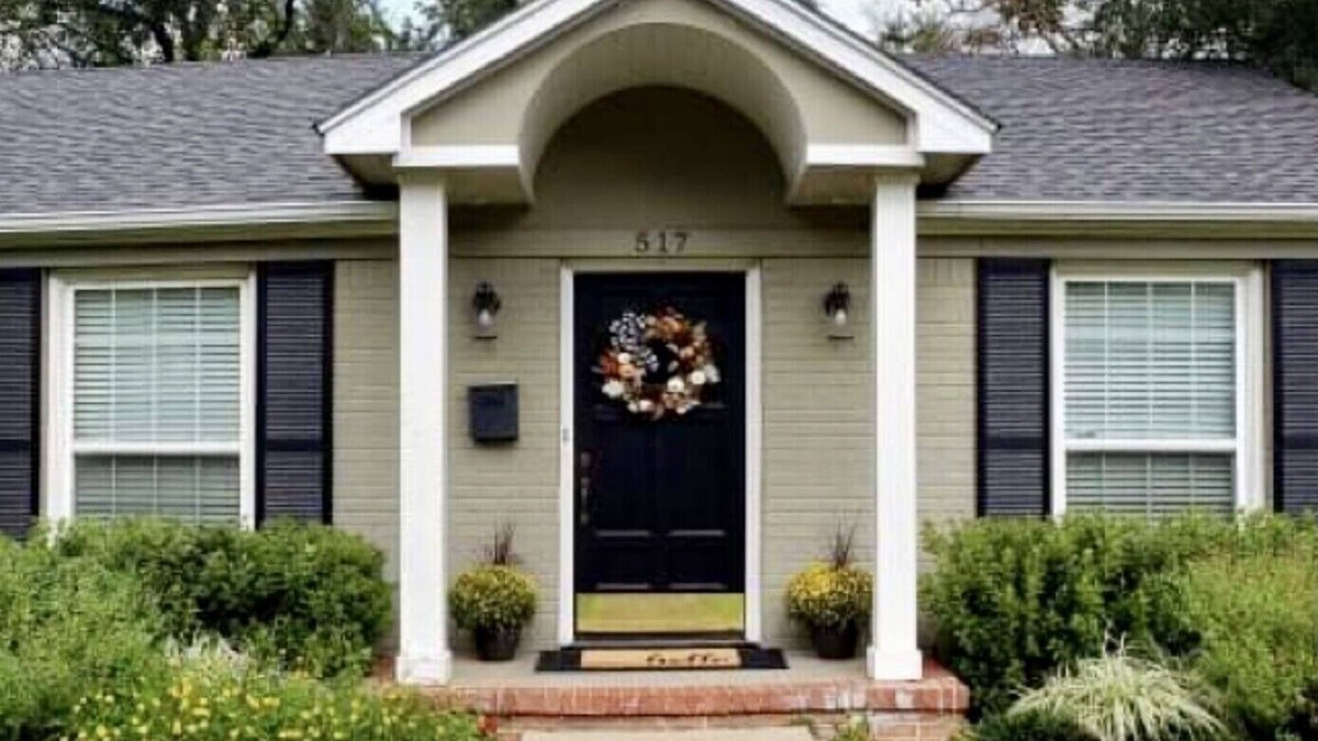Tyler House | The Azalea Cottage, Bergfeld Park!
