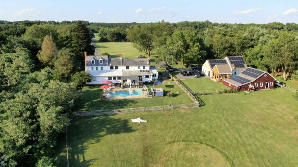 Trappe Bed & Breakfast | The B&B of Anchorage - Skipjack