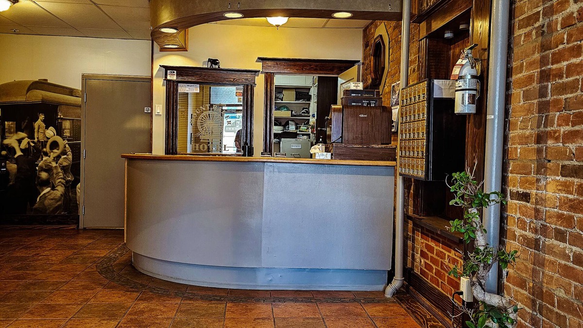 East Kootenay Hotel | The Baker Hotel