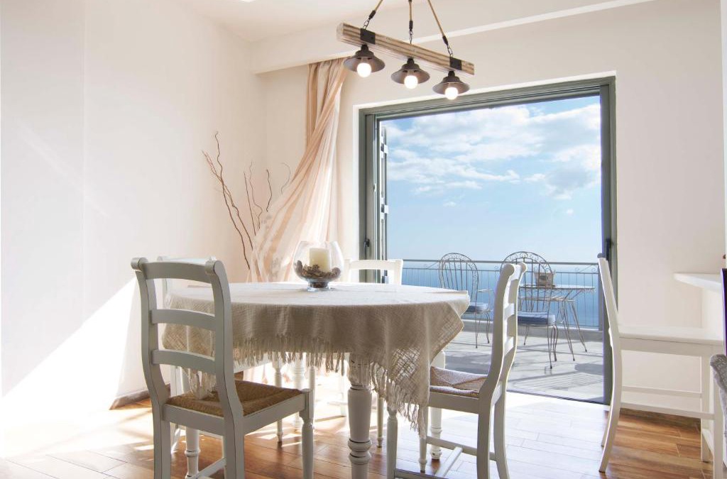 Tseria House | The balcony of Mani