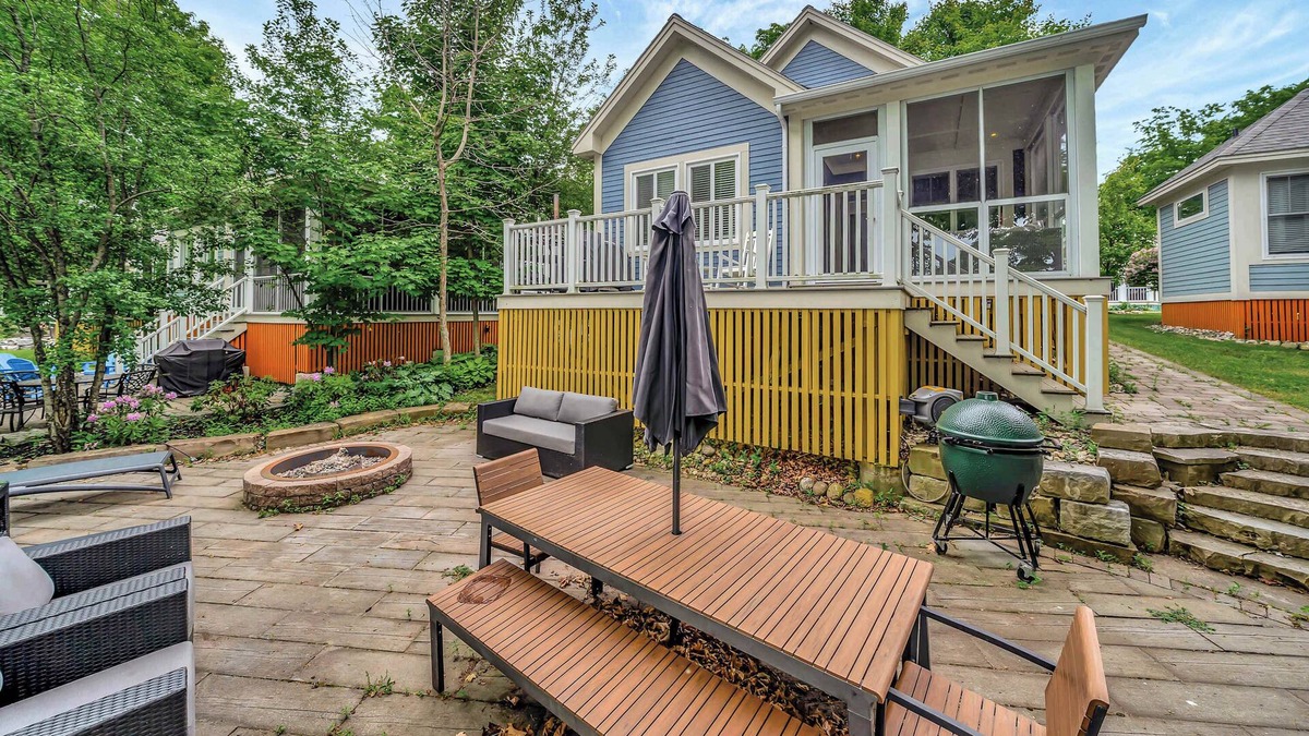 Cherry Valley House | The Balsam - 36 Farm View