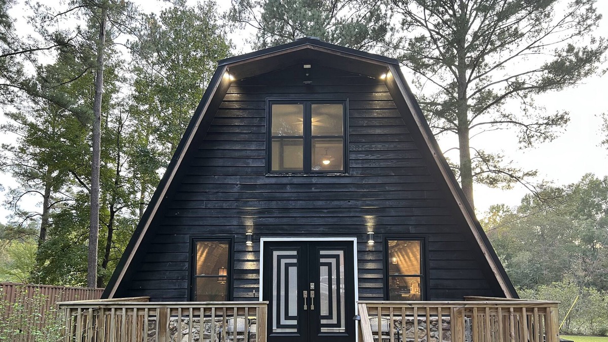 Samantha House | The Bama Gathering Place on Lake Tuscaloosa